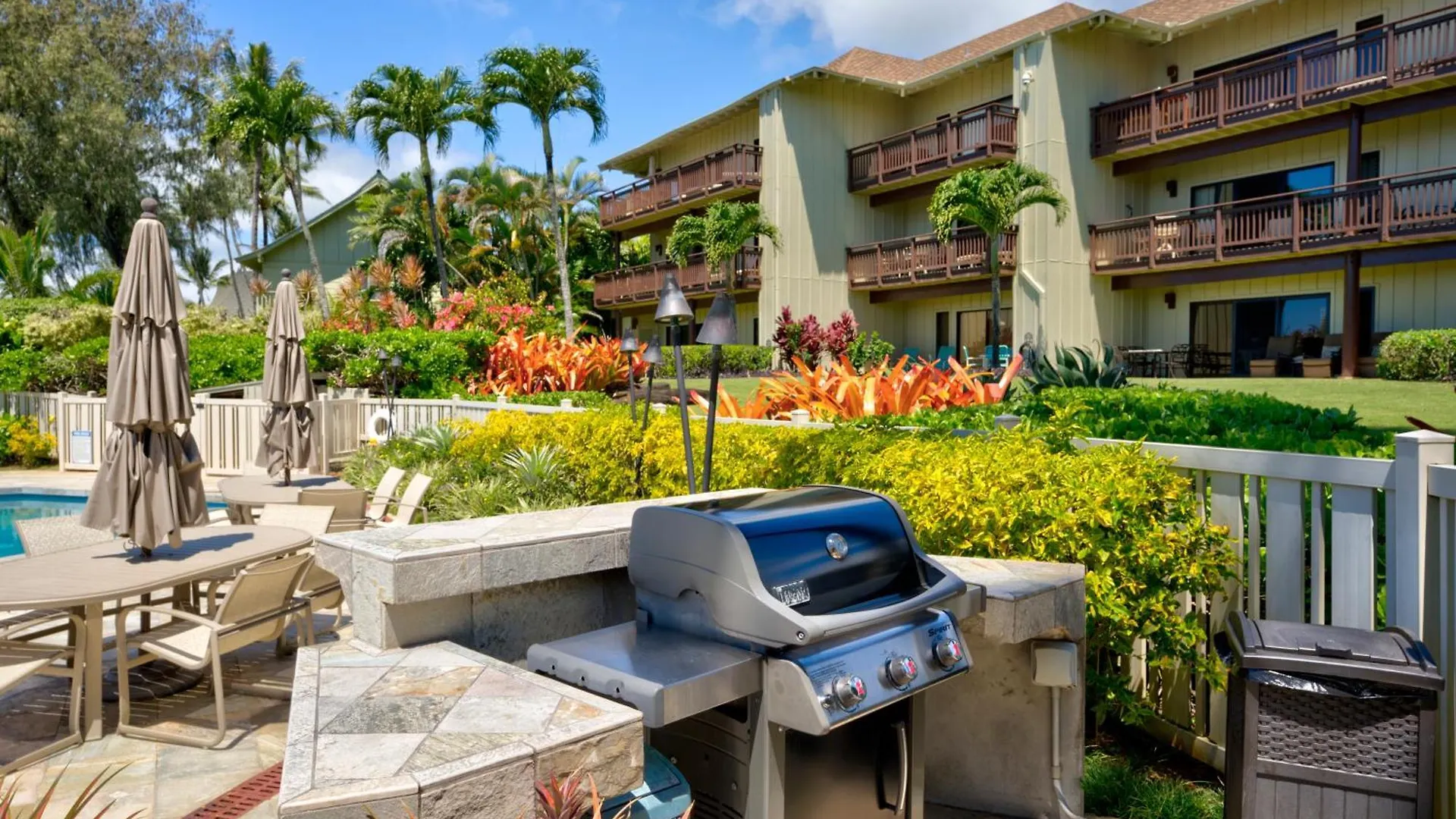 Premier Oceanfront At Lanikai 123 A Spacious 2 Bedroom Kapa'a
