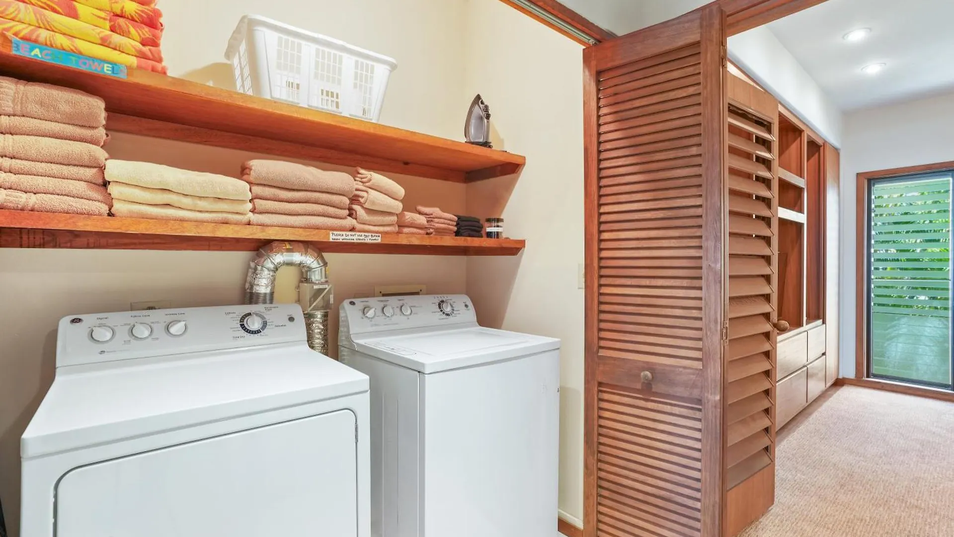 Premier Oceanfront At Lanikai 123 A Spacious 2 Bedroom Kapa'a United States